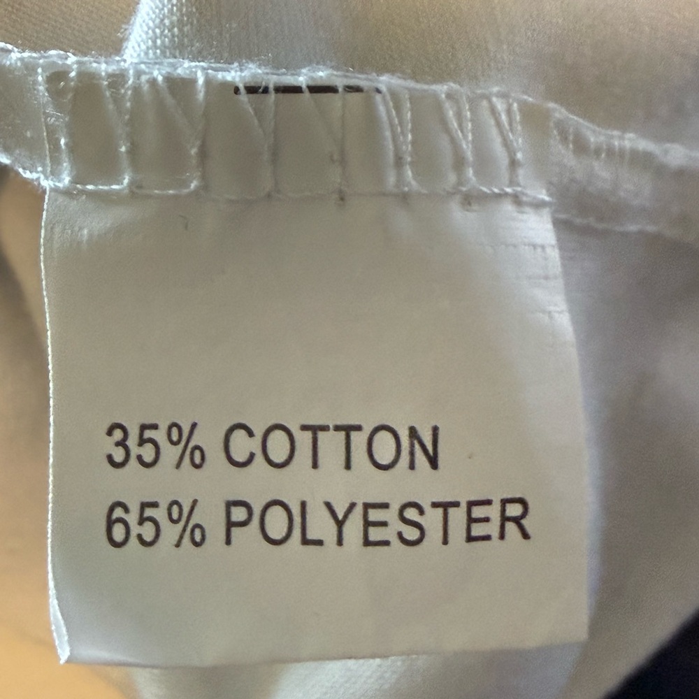 Woman’s size small grinch top. - Picture 5 of 6